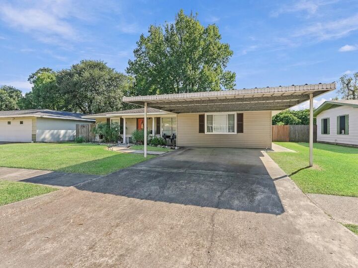 Property Photo:  403 Camellia Ave.  TX 77630 