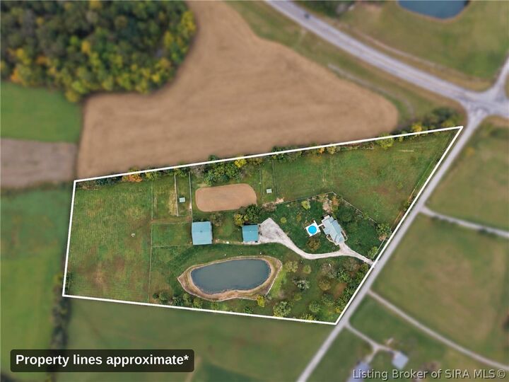 Property Photo:  9075 E County Road 1850 N  IN 47532 