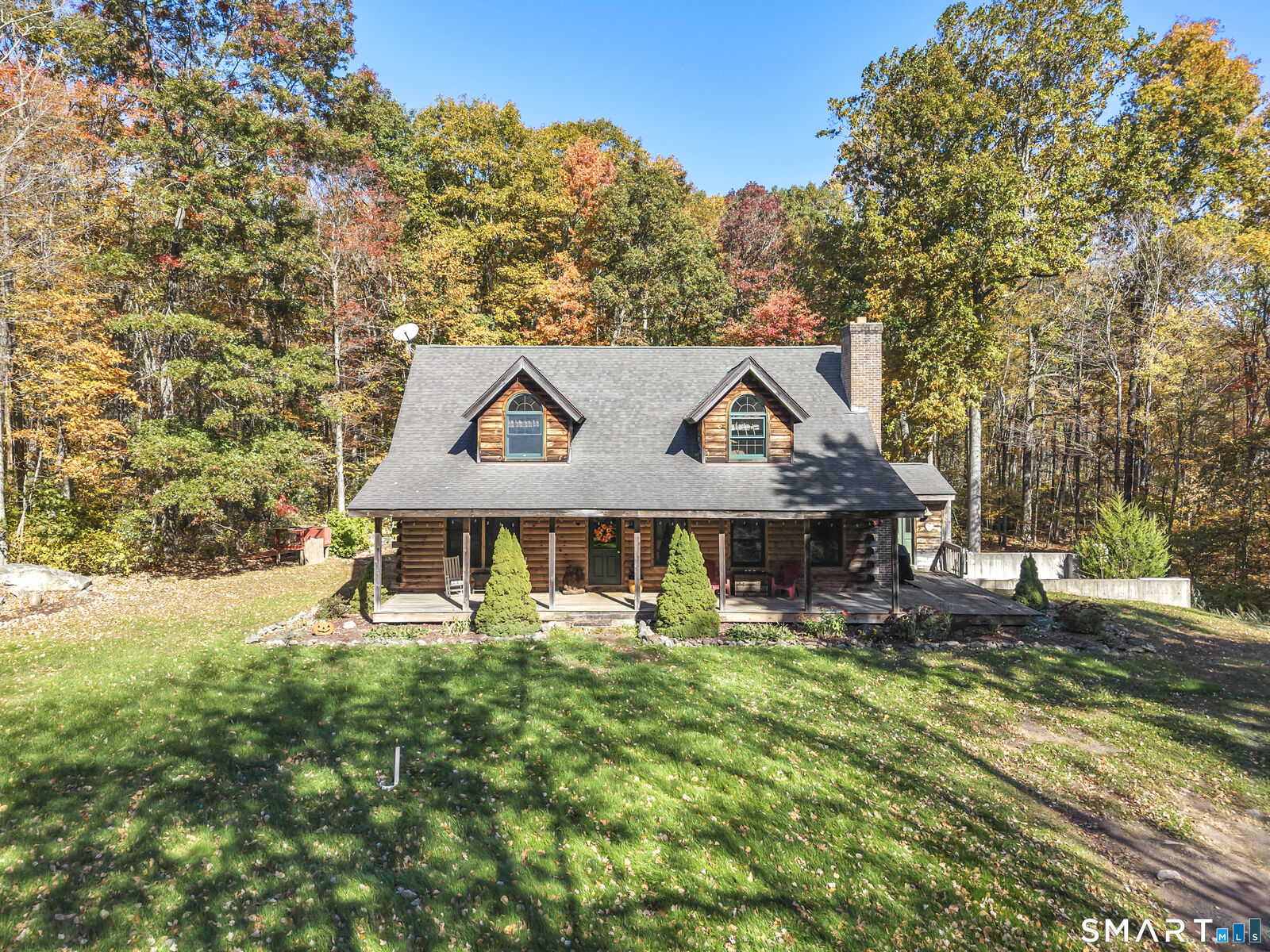 Property Photo:  3 Poole Road  CT 06443 