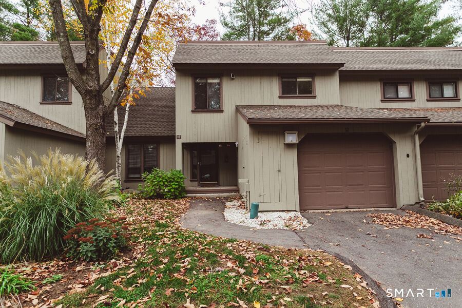 Property Photo: 12 Applewood Lane 12 CT 06001