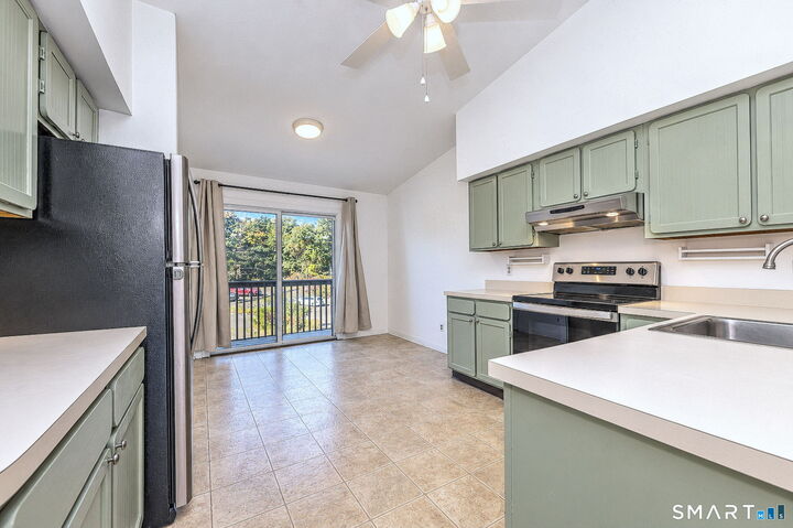 Property Photo: 330 Savin Avenue 40 CT 06516