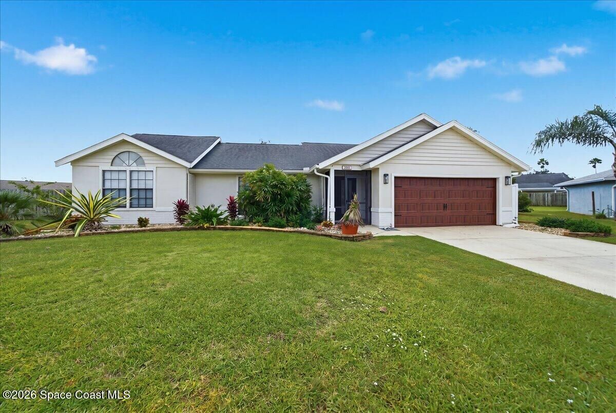 Property Photo: 1237 Lakeview Drive FL 32955