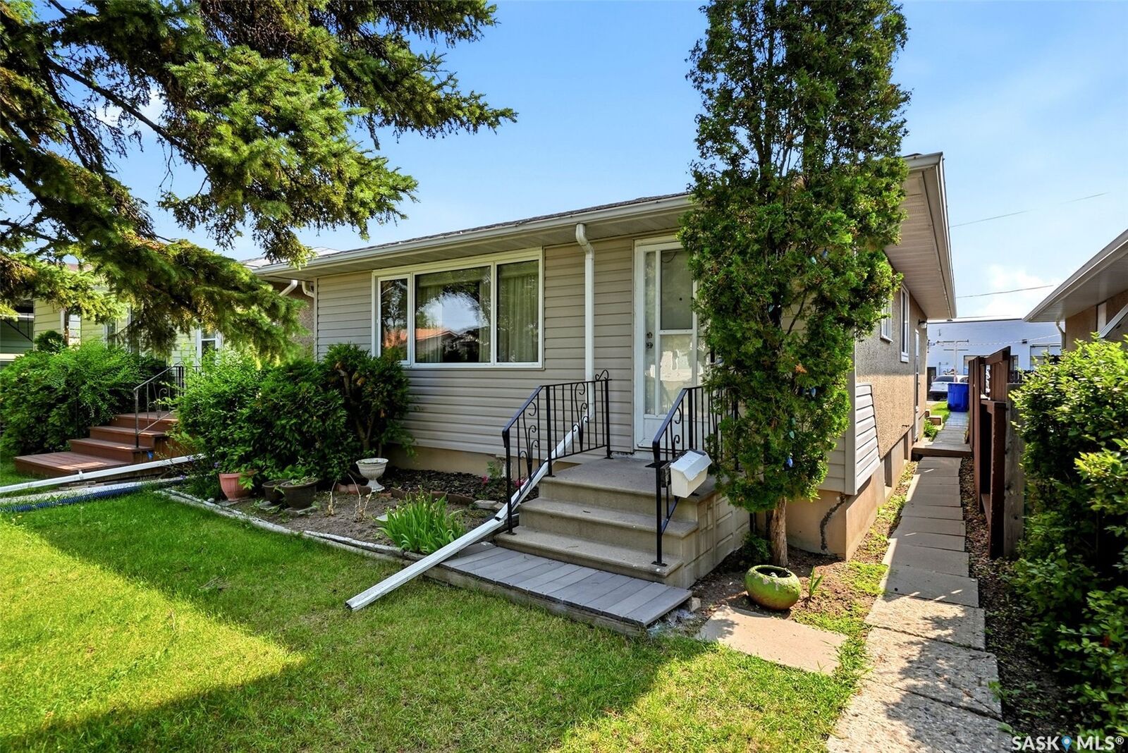 Property Photo: 273 Angus Street SK S4R 3K5