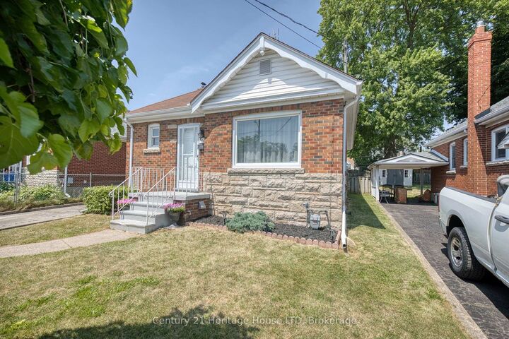 Property Photo:  6477 Barker Street  ON L2G 1Y6 