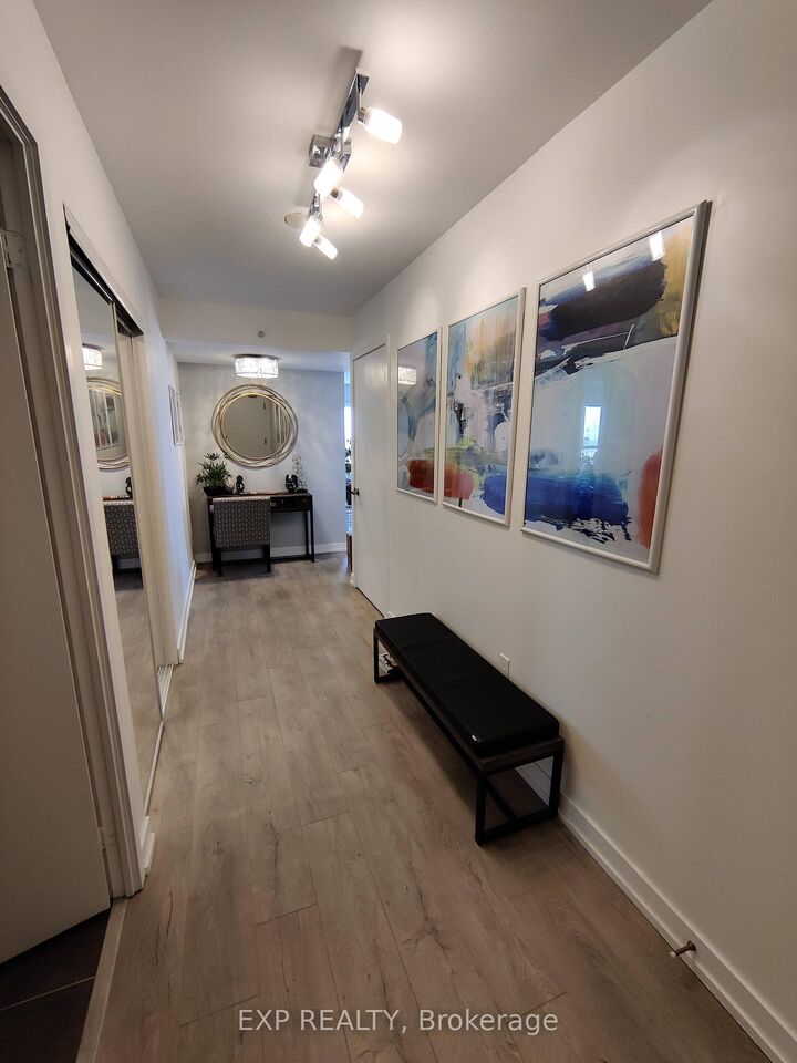Property Photo:  1410 Dupont Street 1806  ON M6H 0B6 