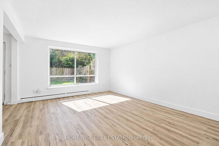 Property Photo:  35 Swordbill Drive 22  ON M9A 4V3 