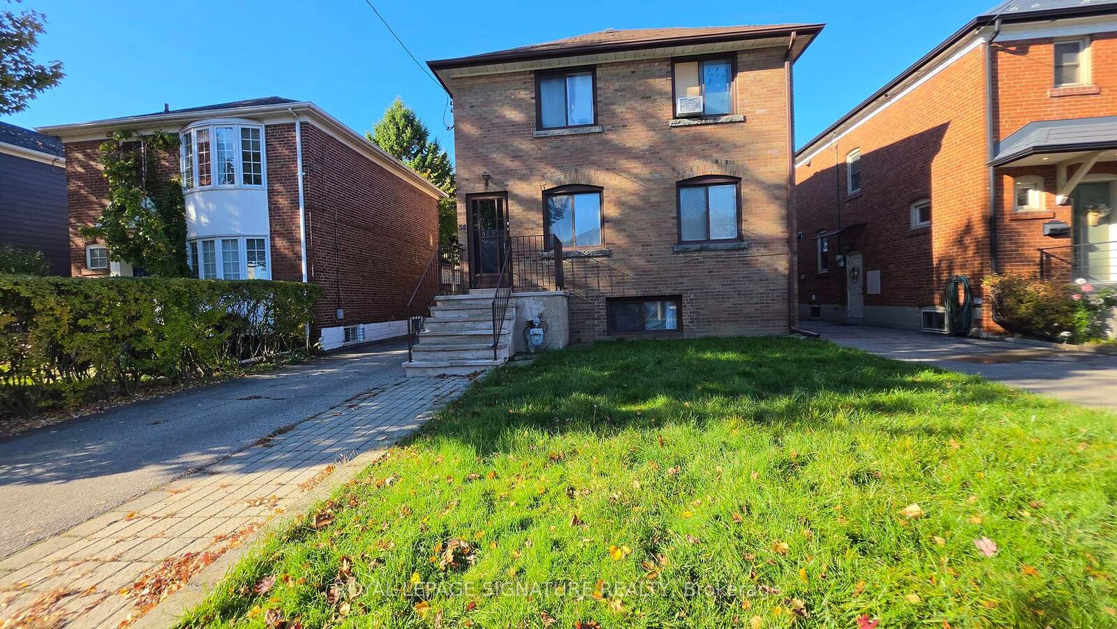Property Photo:  34 Nineteenth Street 3  ON M8V 3L3 