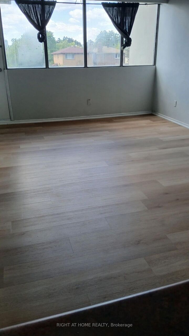 Property Photo:  40 Bay Mills Boulevard 401  ON M1T 3P5 