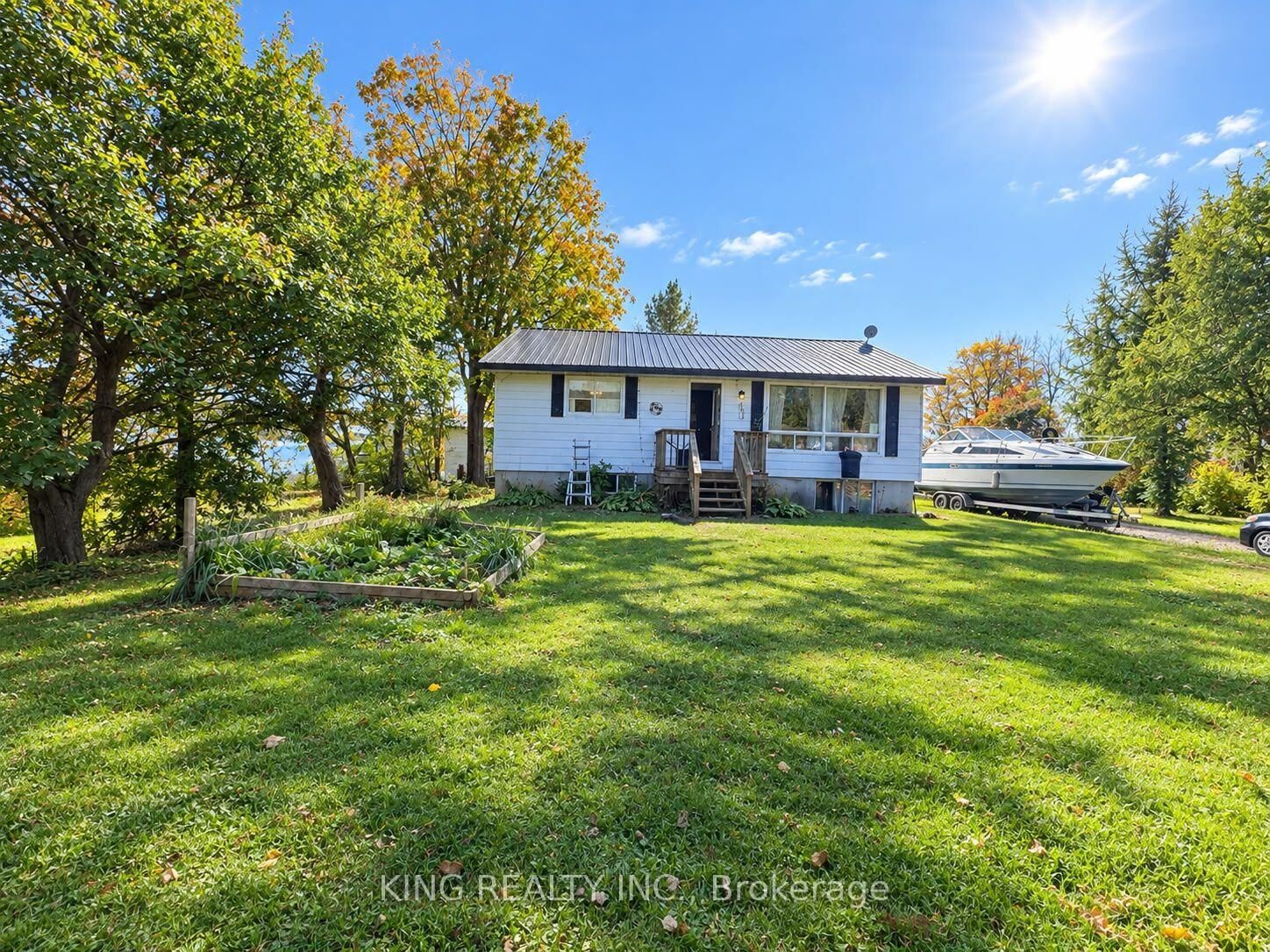 Property Photo:  101 William Street  ON N0H 2T0 