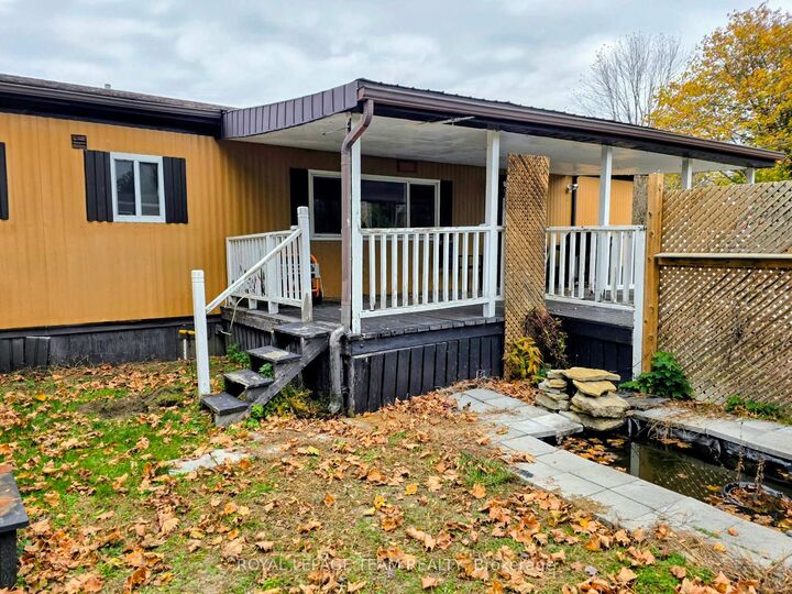 Property Photo:  114 Hutt Road N  ON K6V 5T2 
