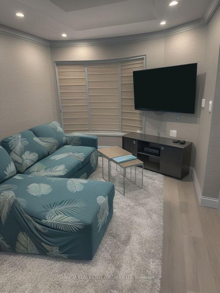 Property Photo: 131 Ecclestone Drive ON L6X 3P7