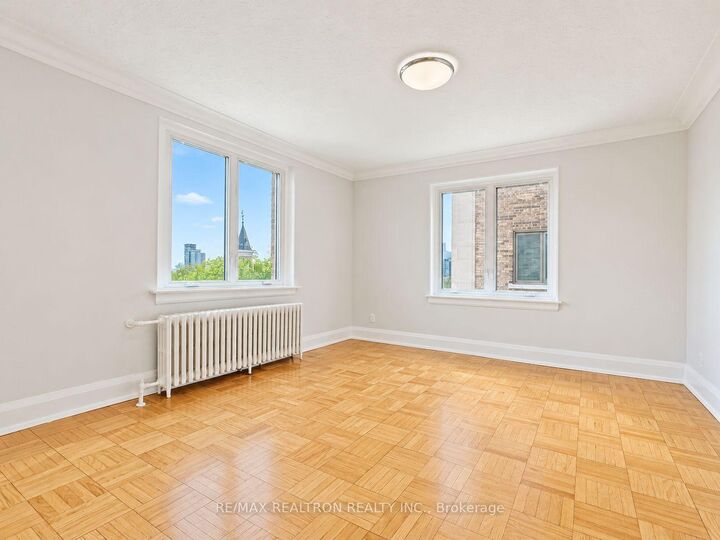 Property Photo:  398 Avenue Road 322  ON M4V 2H4 