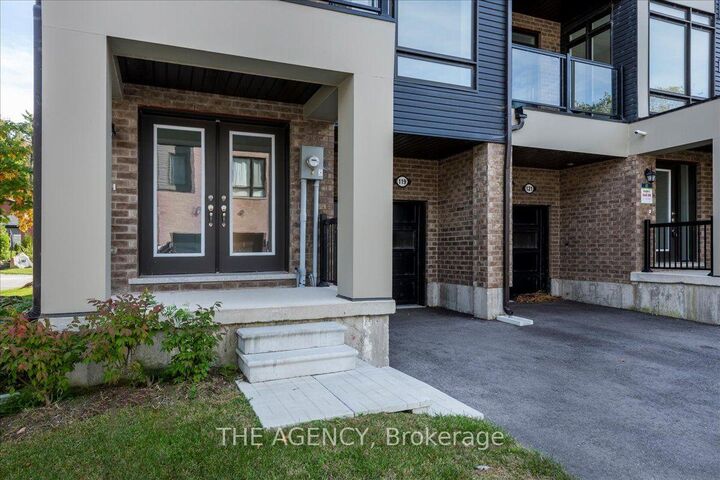 Photo de la propriété:  119 Marina Village Drive  ON L0K 1S0 