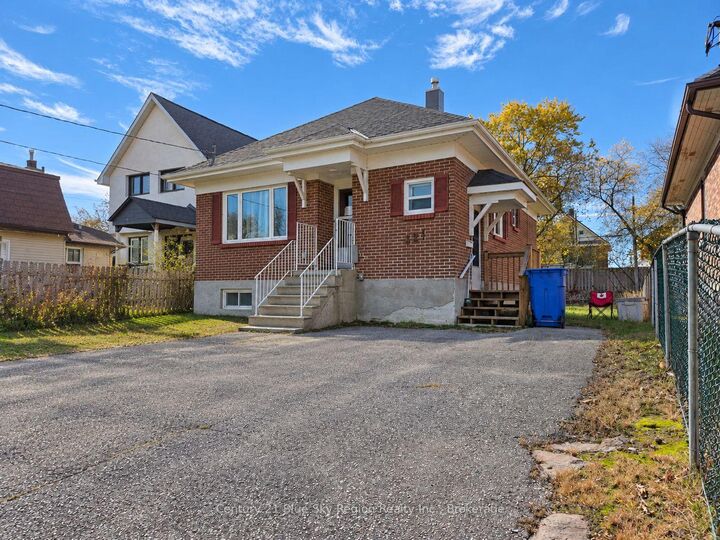 Property Photo: 421 Worthington St E N/A ON P1B 1H4