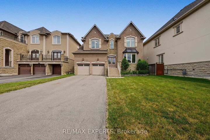 Property Photo: 12 Sweet Valerie Court ON L6A 0C6