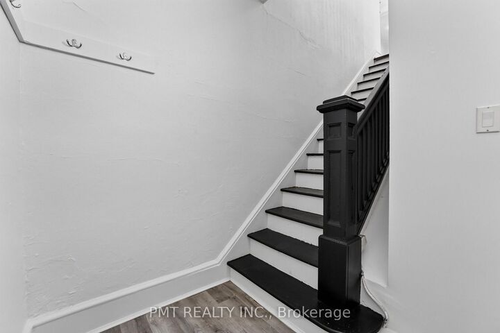 Property Photo: 14 Denistoun Street A ON L3C 1T9