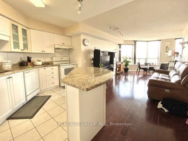 Property Photo:  9015 Leslie Street 710  ON L4B 3B6 