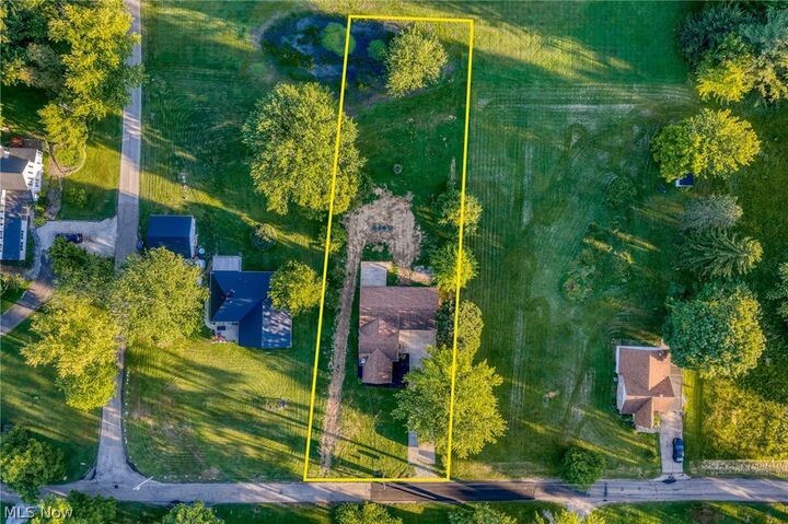 Property Photo: 2000 Stake Drive OH 44232