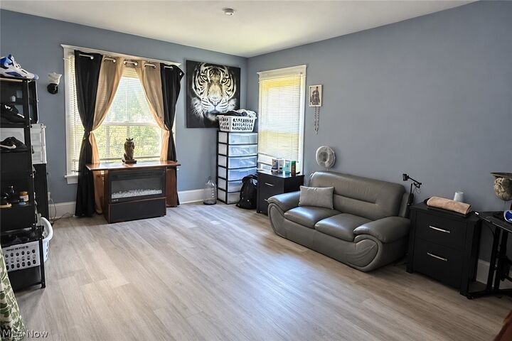 Property Photo:  184 W Laclede Avenue  OH 44507 