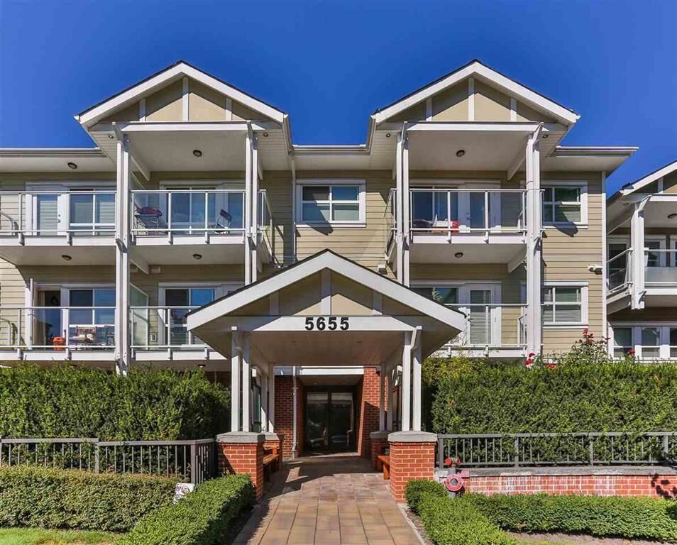 Property Photo:  5655 N Inman Avenue  BC V5H 2M2 