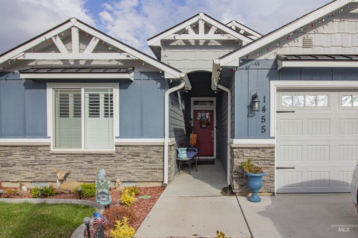Property Photo:  1455 Jolly Roger Ave.  ID 83661 