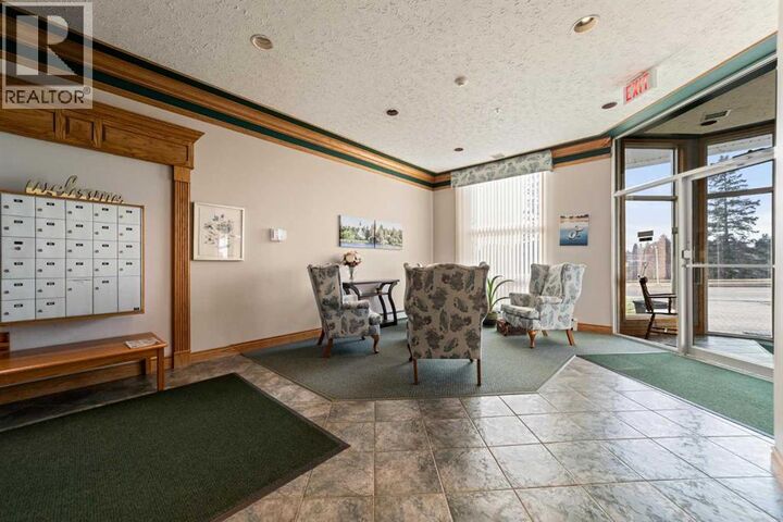 Property Photo:  4615 50 Street  AB T4V 4P5 