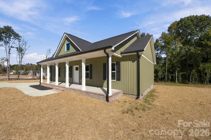 Property Photo:  3008 Polkville Road  NC 28152 