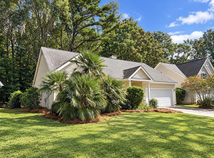 Property Photo: 8505 Stonebridge Drive SC 29420