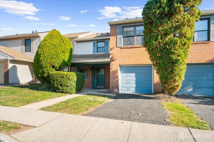 Property Photo:  134 Hampton Court  NJ 08873 
