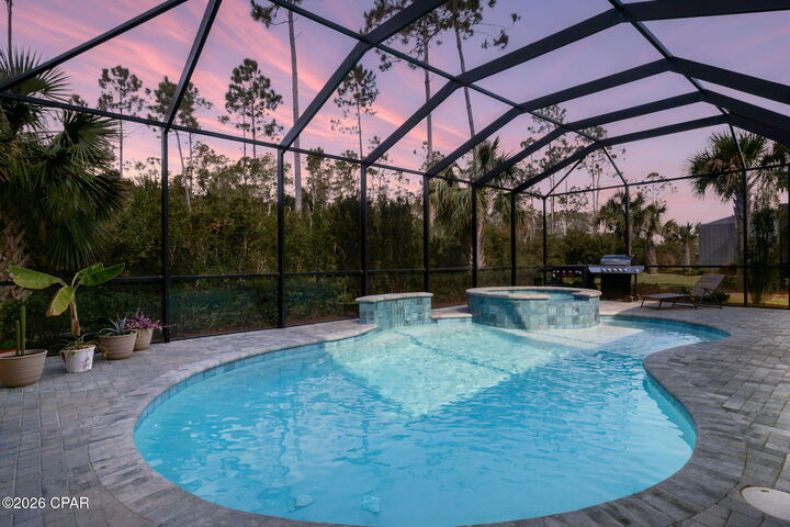 Property Photo: 8728 Coral Reef Way FL 32413