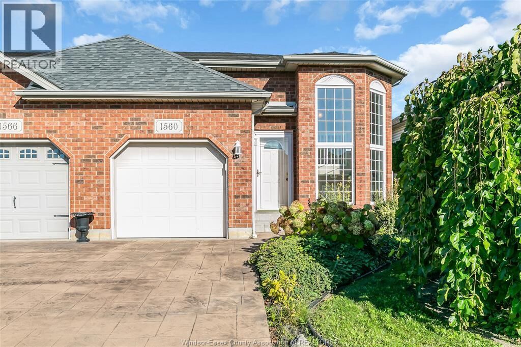 Property Photo:  1560 Lovell Crescent  ON N9H 2M8 