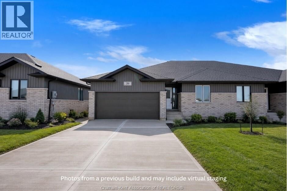 Property Photo:  31 Cornerstone Place  ON N7M 0V8 