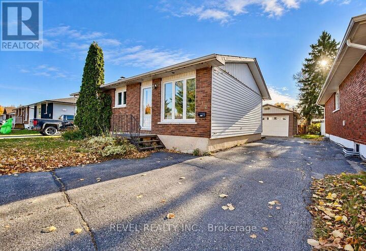 Property Photo:  132 Brock Avenue  ON P4N 7P1 