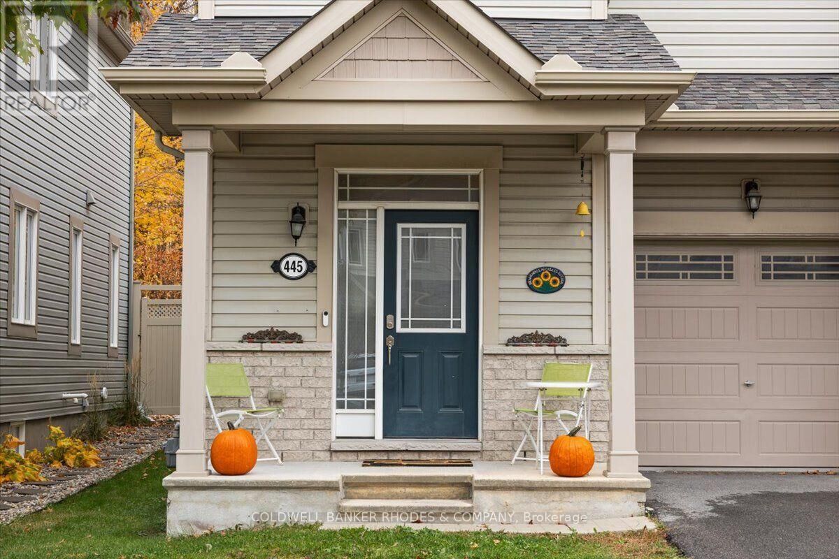 Property Photo: 445 Meadowbreeze Drive ON K2M 2T6