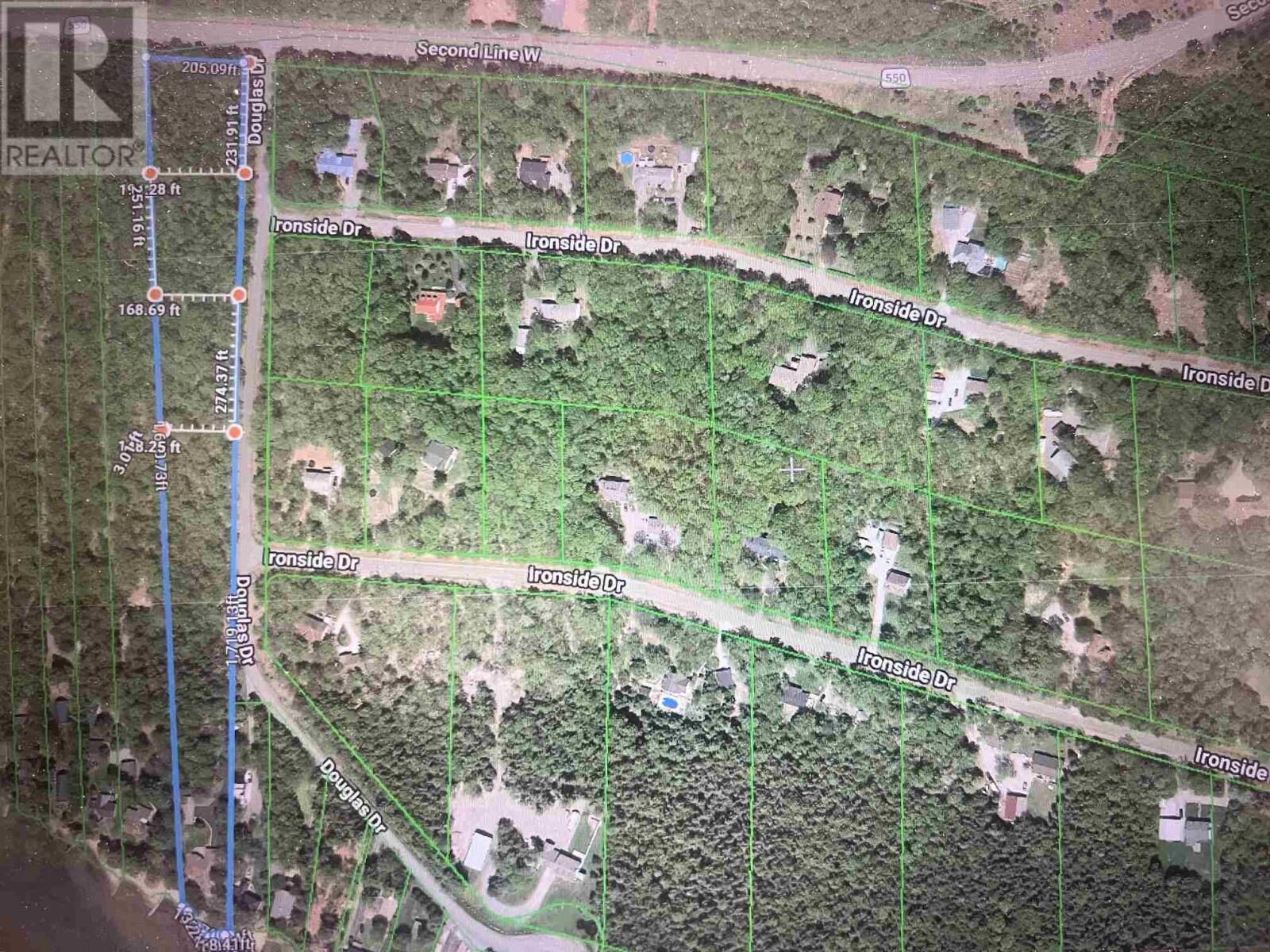 Photo de la propriété:  Lot 1 Douglas Dr  ON P6A 6K4 