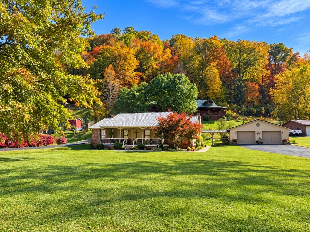 Property Photo: 449 Saltwell Road KY 41228