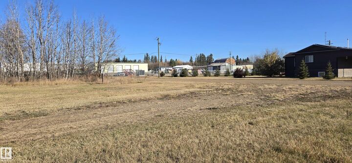 Property Photo:  5302 46 Avenue  AB T9C 4K0 