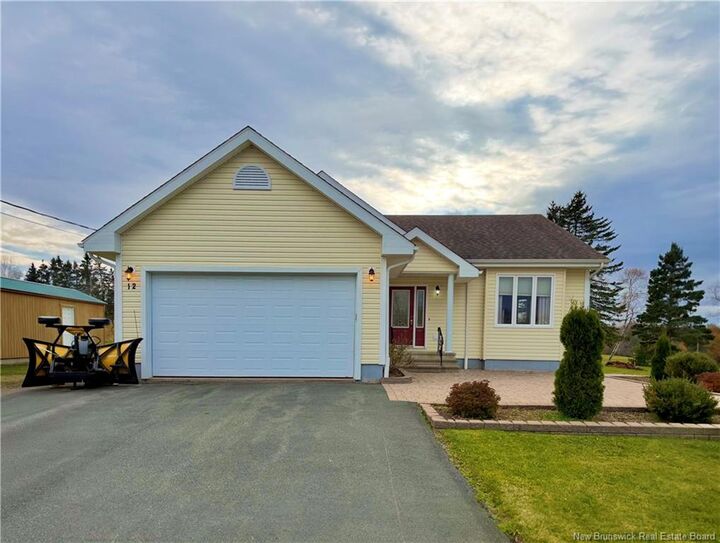 Property Photo:  12 Ridgewood Drive  NB E4L 4T7 