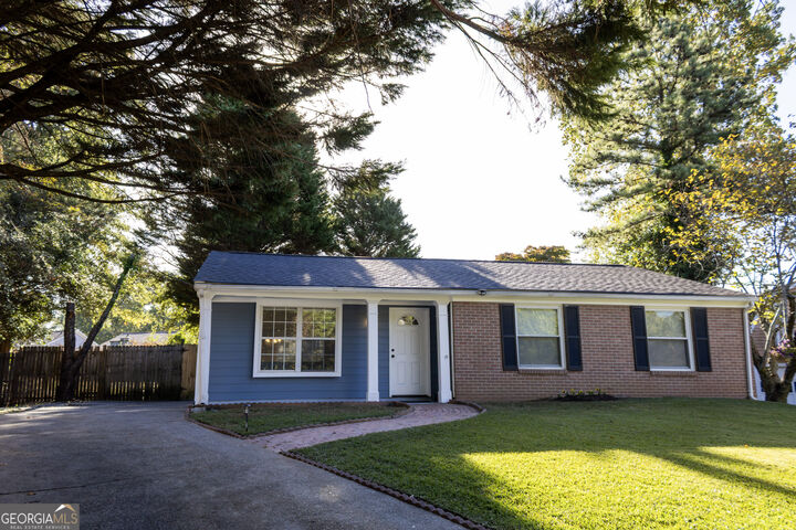 Property Photo:  1379 Craighill Court  GA 30093 