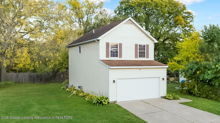 Property Photo: 408 N Martin Luther King Jr Boulevard MI 48915
