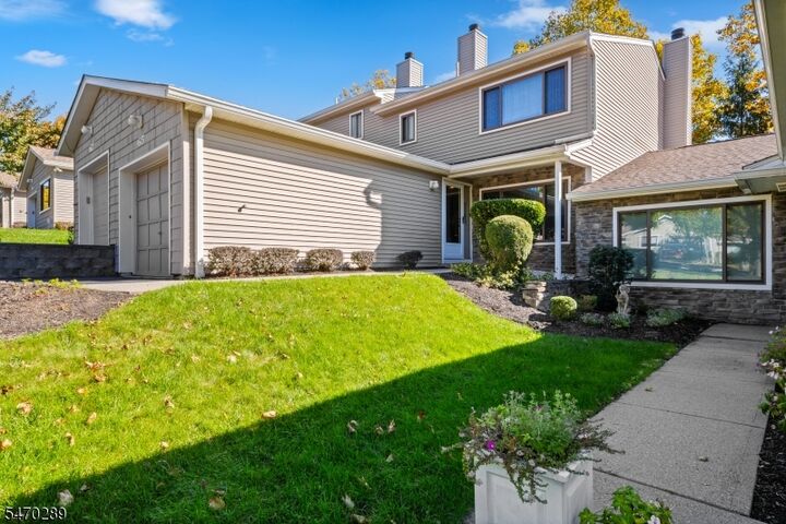 Property Photo:  65 Glenview Avenue  NJ 07052 