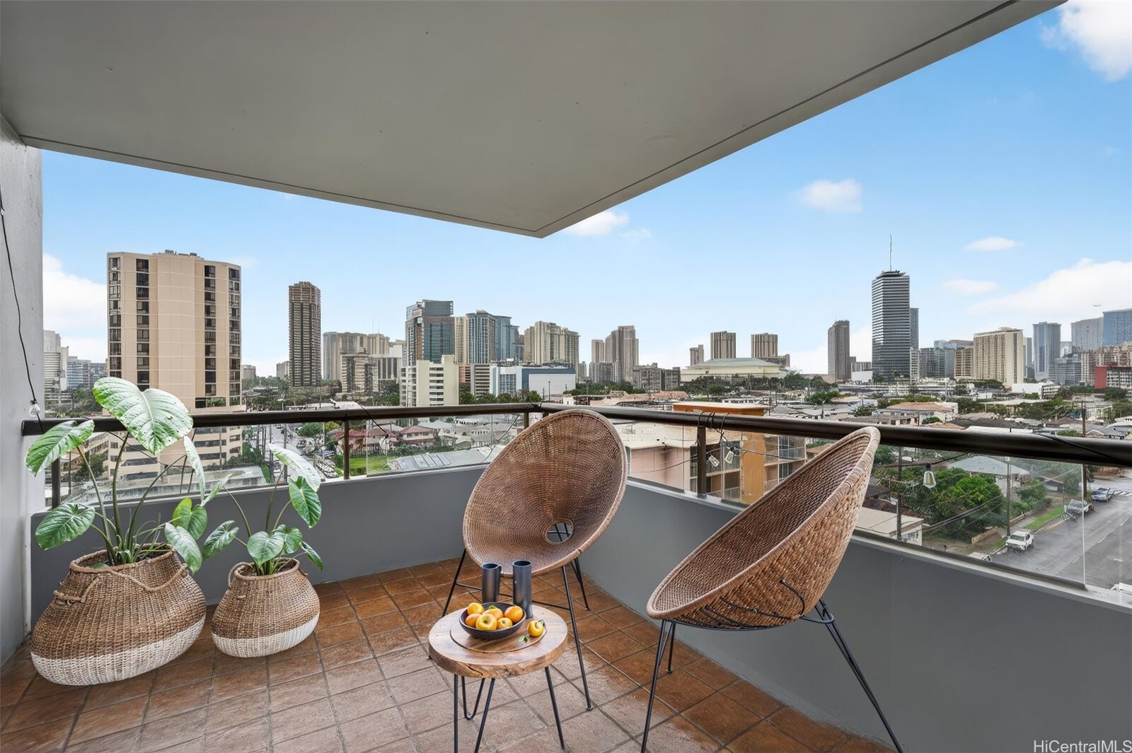 Property Photo:  2100 Date Street 703  HI 96826 