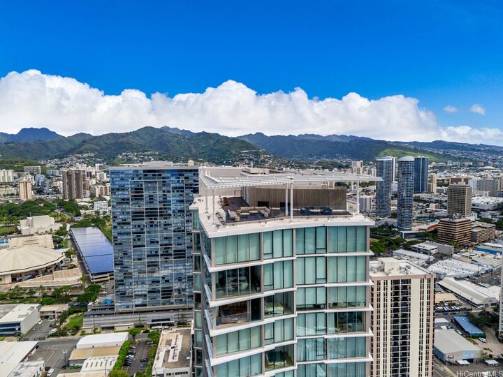 Property Photo: 1001 Queen Street 3801 HI 96814