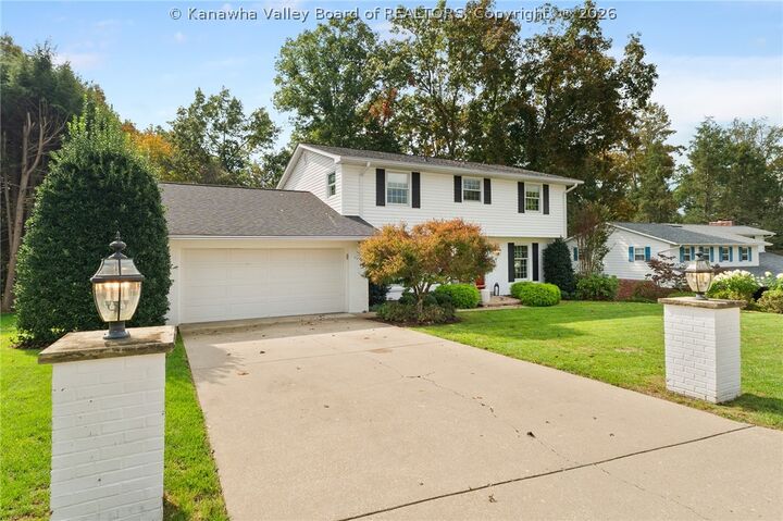 Property Photo:  2045 Parkwood Road  WV 25314 