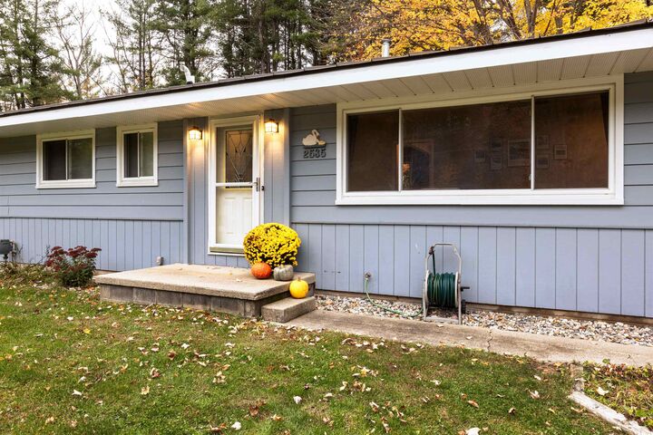 Property Photo:  2535 N Daniels  MI 48657 