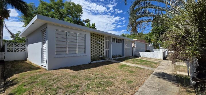 Property Photo:  Urb. Highland Park Calle Acacia 744  PR 00924 