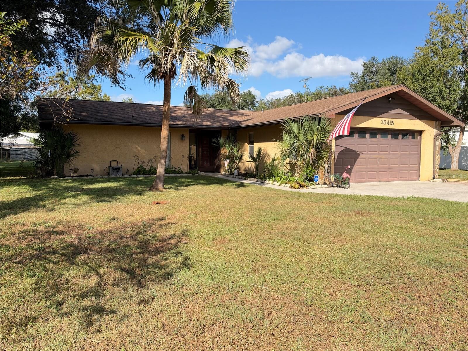 Property Photo:  35415 Janine Drive  FL 33541 