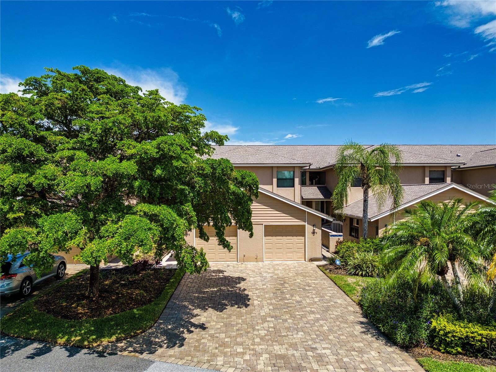 Property Photo: 5273 Heron Way 202 FL 34231