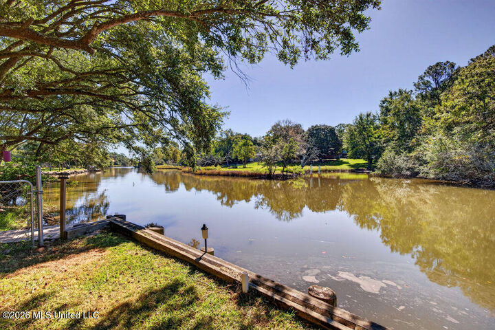 Property Photo:  1700 Seacliffe Drive  MS 39553 