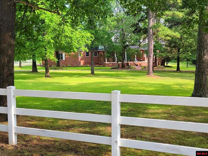 Property Photo:  180 Oak Tree Terrace  AR 72653 